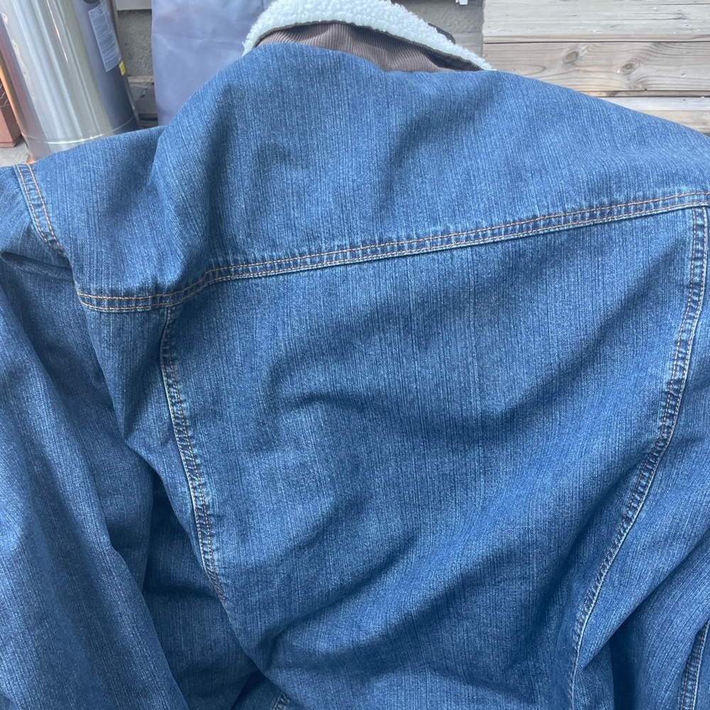 Wrangler lined denim jacket.